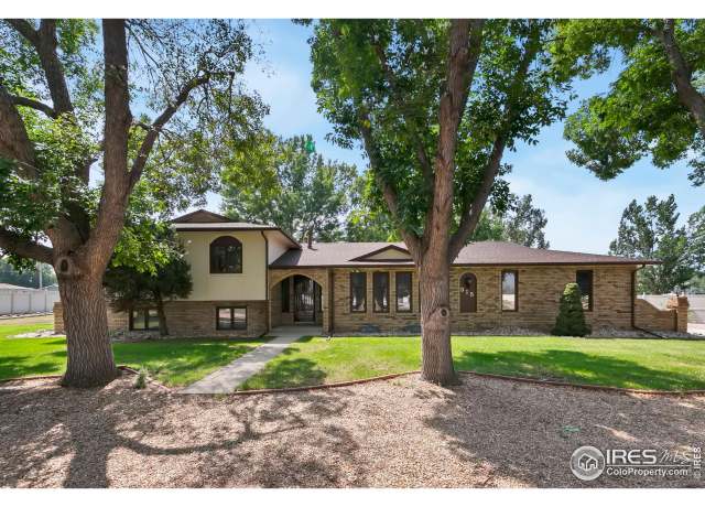 Property at 315 38th Ave, Greeley, CO 80634, 5 beds, 3.5 baths