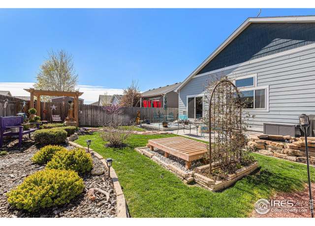 Property at 922 Settlers Dr, Milliken, CO 80543, 5 beds, 3 baths