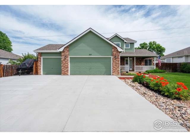 Property at 927 Wisteria Dr, Loveland, CO 80538, 4 beds, 3.5 baths