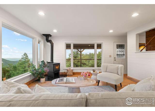 Property at 475 Deer Trail Rd, Boulder, CO 80302, 3 beds, 2.5 baths