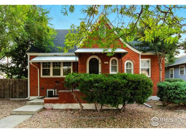 Property at 918 12th Ave, Greeley, CO 80631, 4 beds, 2.5 baths