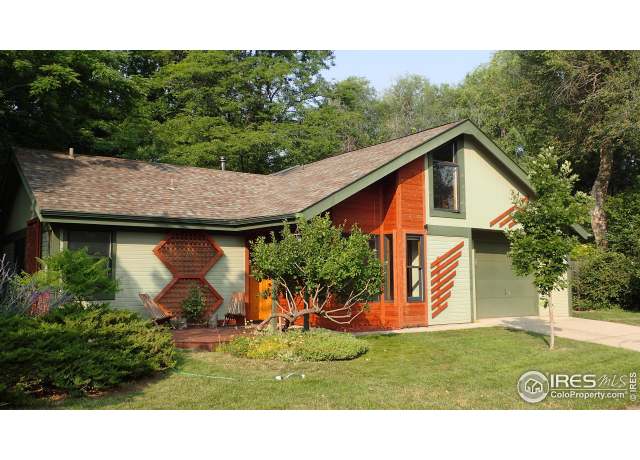 Property at 1621 Westview Ave, Fort Collins, CO 80521, 2 beds, 2 baths