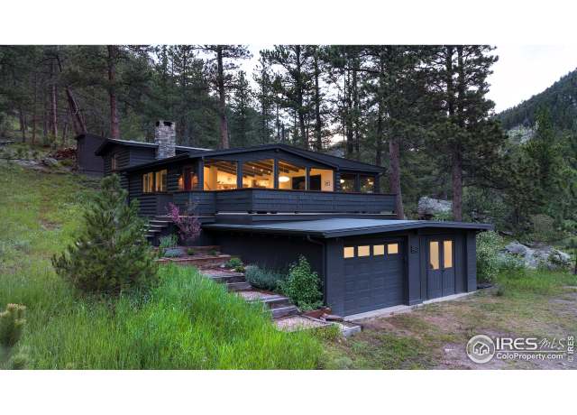 Property at 451 Cedar Dr, Lyons, CO 80540, 2 beds, 1.5 baths