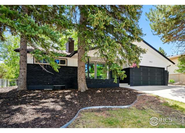 Property at 1832 24th Ave Pl, Greeley, CO 80634, 4 beds, 3 baths