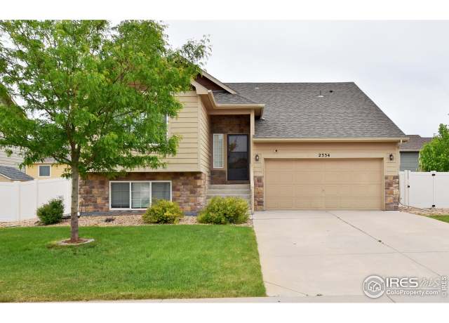 Property at 2334 75th Ave, Greeley, CO 80634, 4 beds, 3.5 baths