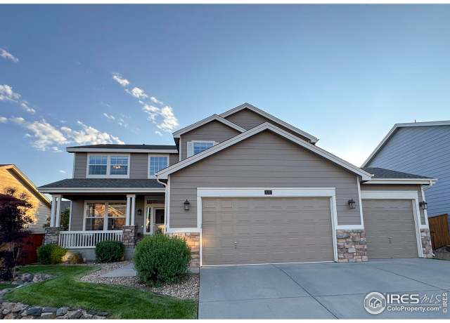 Property at 1931 Rannoch Dr, Longmont, CO 80504, 5 beds, 4.5 baths
