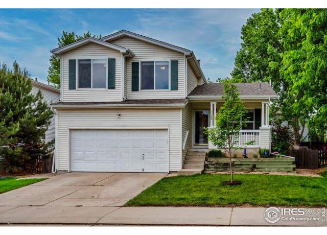 Property at 1309 Red Mountain Dr, Longmont, CO 80504, 4 beds, 2.5 baths
