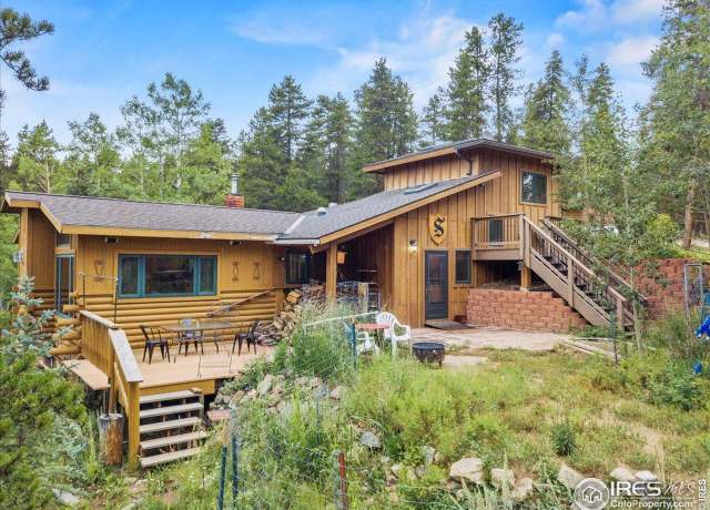 Property at 136 Lone Ponderosa Dr, Black Hawk, CO 80422, 2 beds, 4 baths
