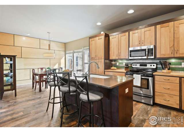 Property at 2133 Cocklebur Ln, Fort Collins, CO 80525, 4 beds, 3.5 baths