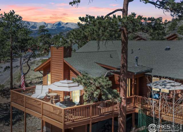 Property at 658 Cedar Ridge Cir, Estes Park, CO 80517, 3 beds, 2.5 baths