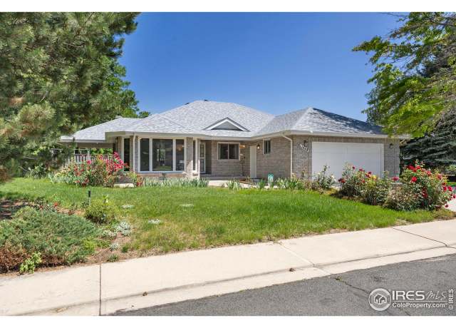 Property at 1448 16th Ave, Longmont, CO 80501, 4 beds, 2.5 baths