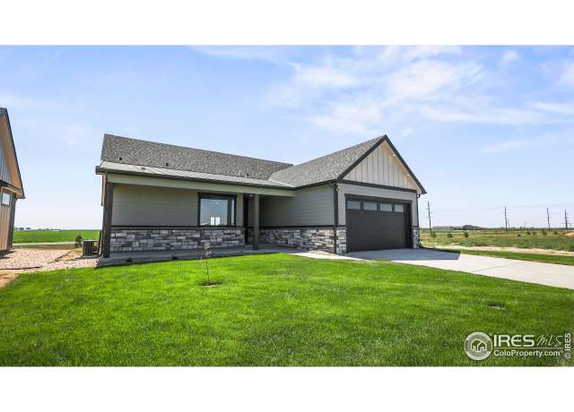 Property at 448 Cache Ave, Fort Morgan, CO 80701, 4 beds, 3.5 baths