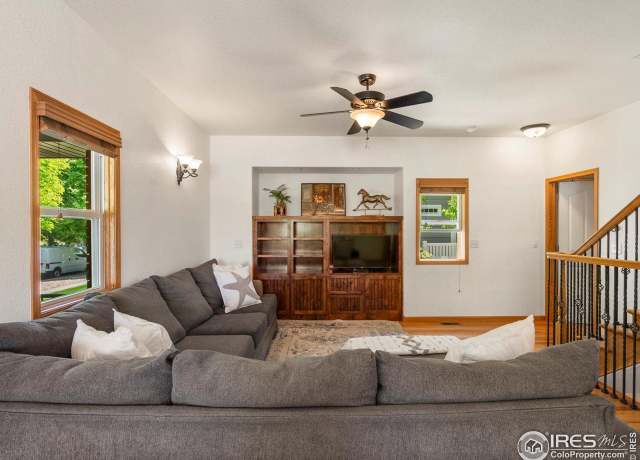 Property at 101 SE 2nd St, Berthoud, CO 80513, 4 beds, 3.5 baths