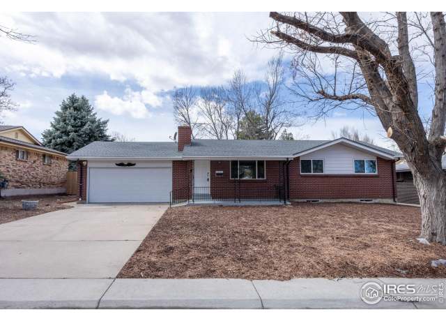 Property at 1537 S Jamaica St, Aurora, CO 80012, 4 beds, 2.5 baths