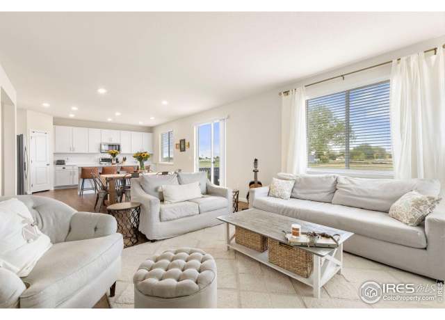 Property at 5900 Sunrise Pl, Longmont, CO 80504, 4 beds, 3 baths