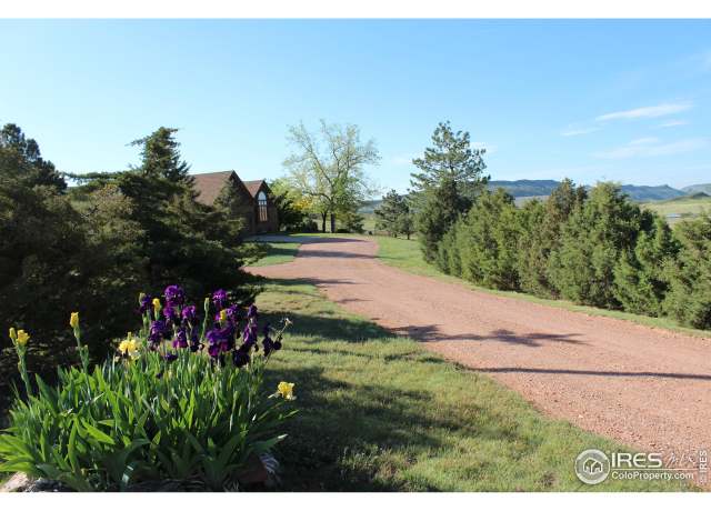 Property at 80 Juniper Ridge Rd, Laporte, CO 80535, 3 beds, 2 baths