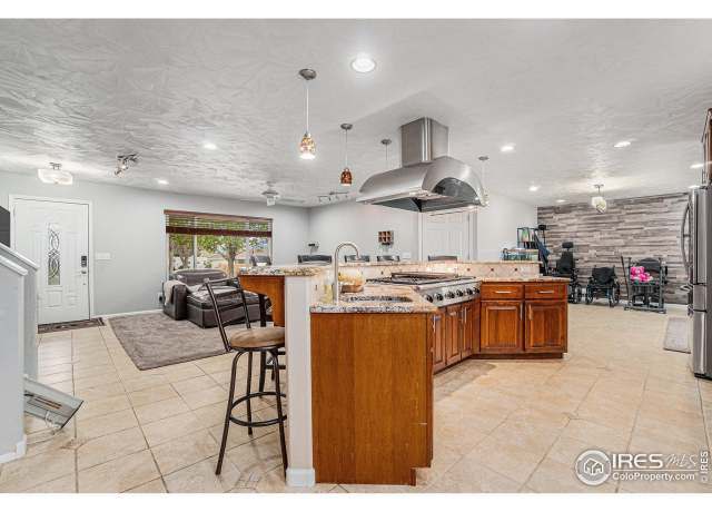 Property at 2112 Arron Dr, Loveland, CO 80537, 5 beds, 3 baths