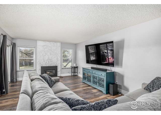 Property at 2650 S Vaughn Way Unit D, Aurora, CO 80014, 3 beds, 2.5 baths
