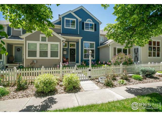 Property at 1983 Piney River Dr, Loveland, CO 80538, 3 beds, 2.5 baths