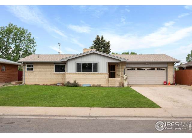 Property at 825 28th Ave, Greeley, CO 80634, 3 beds, 2 baths