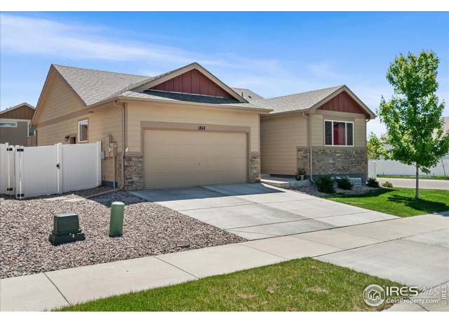 Property at 1814 102nd Ave Ct, Greeley, CO 80634, 3 beds, 2 baths