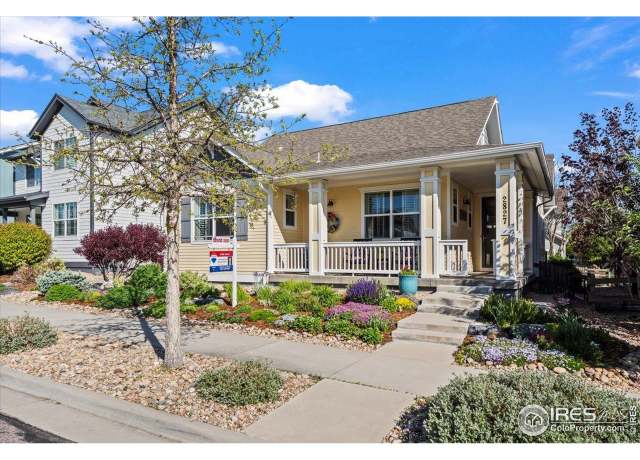 Property at 2827 Twin Lakes Cir, Lafayette, CO 80026, 4 beds, 4 baths