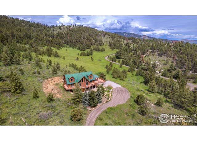 Property at 555 James Park Trl, Loveland, CO 80537, 4 beds, 4.5 baths