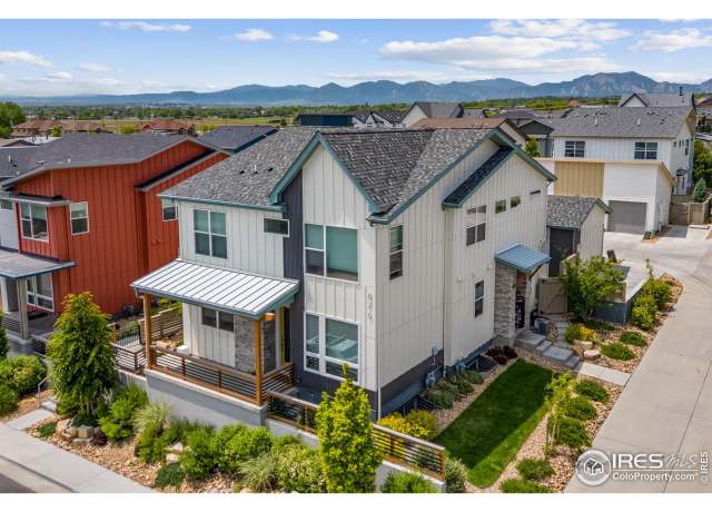 Property at 876 Cimarron Dr Unit B, Lafayette, CO 80026, 3 beds, 3.5 baths