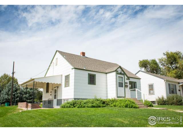 Property at 2237 10th Ave, Greeley, CO 80631, 3 beds, 2 baths