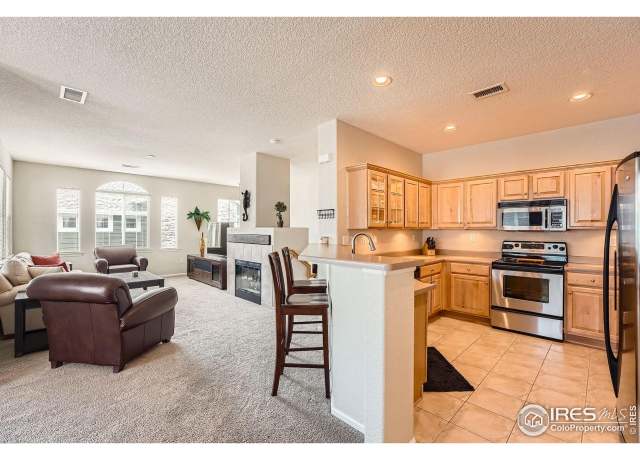 Property at 122 Whitehaven Cir, Highlands Ranch, CO 80129, 2 beds, 2 baths