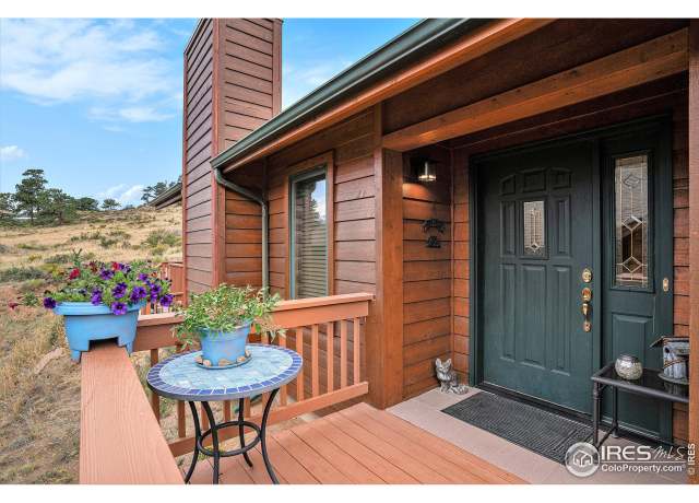 Property at 677 Cedar Ridge Cir, Estes Park, CO 80517, 3 beds, 2 baths