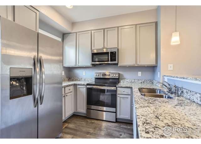 Property at 1240 Wren Ct Unit I, Longmont, CO 80501, 2 beds, 2.5 baths