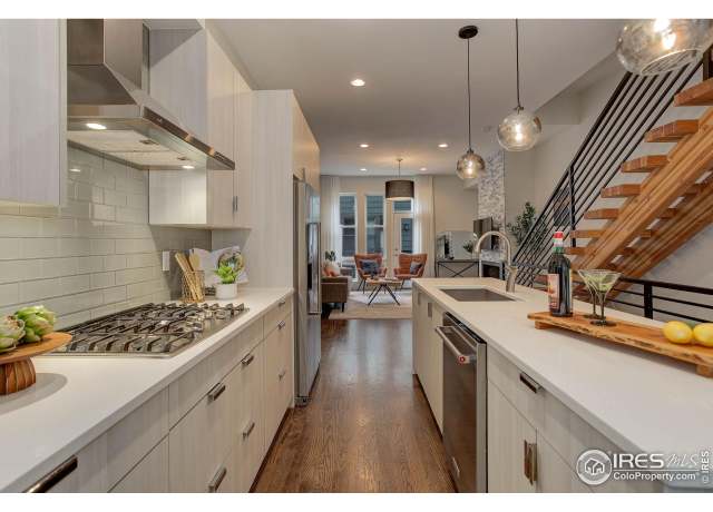 Property at 2139 N Downing St, Denver, CO 80205, 2 beds, 3.5 baths