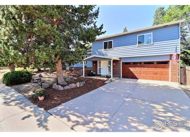 Property at 2413 S Lima Way, Aurora, CO 80014, 3 beds, 2.5 baths
