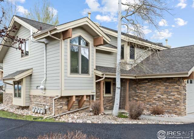 Property at 880 Crabapple Ln, Estes Park, CO 80517, 3 beds, 2.5 baths