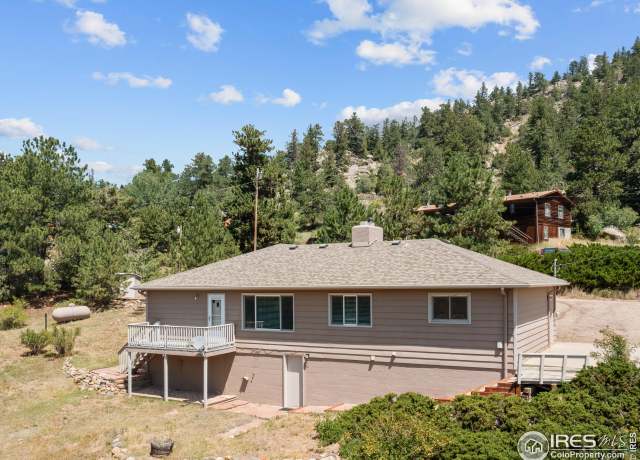 Property at 108 Meadowview Dr, Estes Park, CO 80517, 2 beds, 1.5 baths
