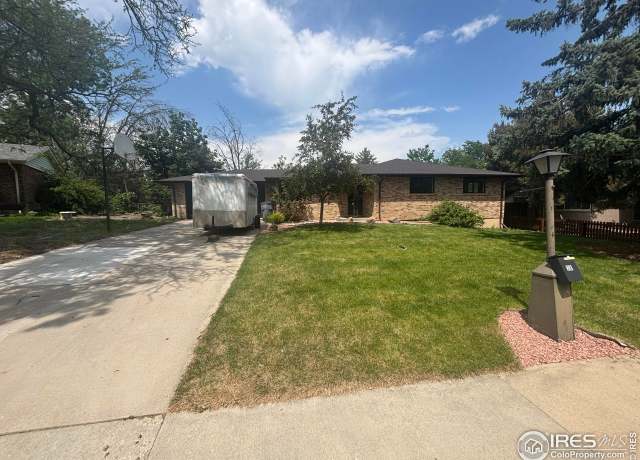 Property at 28 University Dr, Longmont, CO 80503, 5 beds
