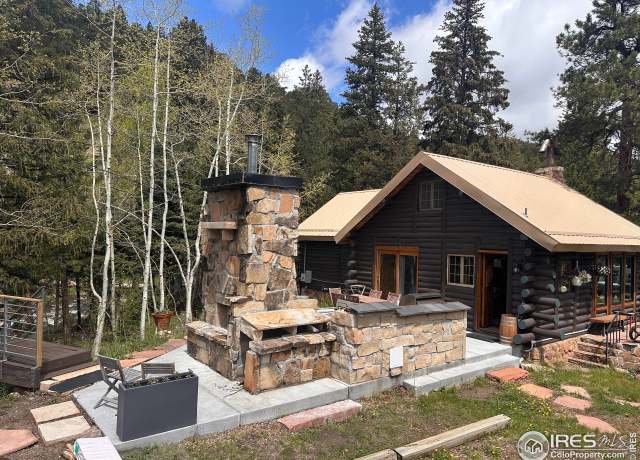 Property at 820 Riverside Dr, Lyons, CO 80540, 3 beds, 3 baths