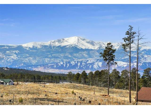 Property at 3 Forest Heights Cir, Colorado Springs, CO 80908