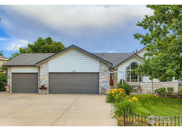Property at 1121 Country Acres Ct, Johnstown, CO 80534, 3 beds, 2 baths