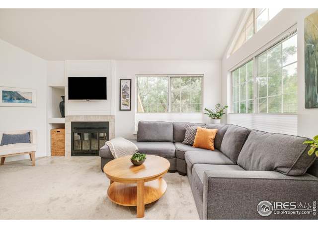 Property at 4887 White Rock Cir Unit F, Boulder, CO 80301, 2 beds, 1 bath