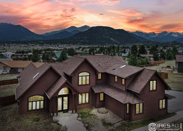 Property at 1740 N Ridge Ln, Estes Park, CO 80517, 5 beds, 3.5 baths
