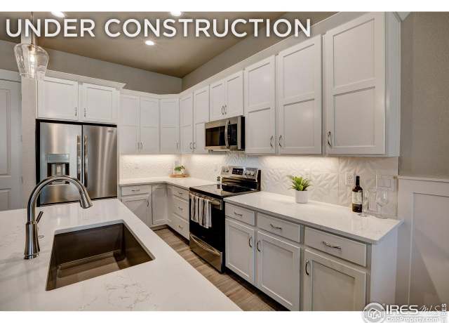 Property at 218 High Point Dr, Longmont, CO 80504, 2 beds, 2.5 baths