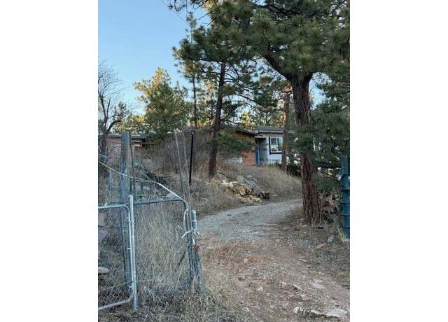 Property at 433 Gunn Ave, Berthoud, CO 80513, 1 bed, 1 bath