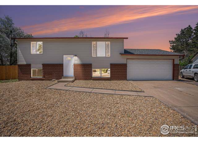Property at 15904 E Bates Pl, Aurora, CO 80013, 4 beds, 3 baths
