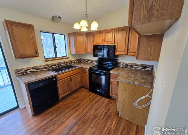 Property at 609 Andrea St, Fort Collins, CO 80524, 3 beds, 1.5 baths