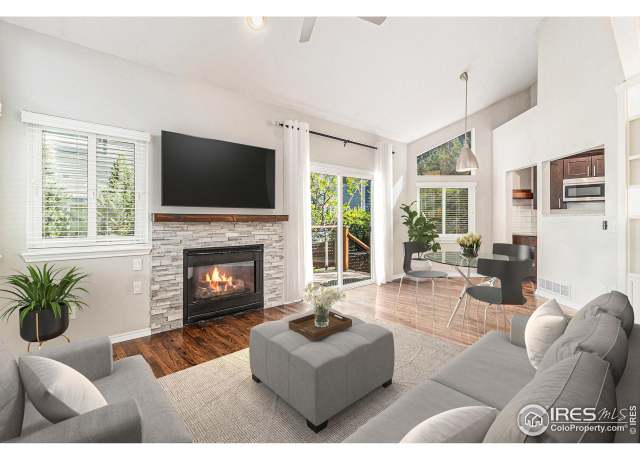 Property at 4808 Hopkins Pl, Boulder, CO 80301, 3 beds, 2.5 baths