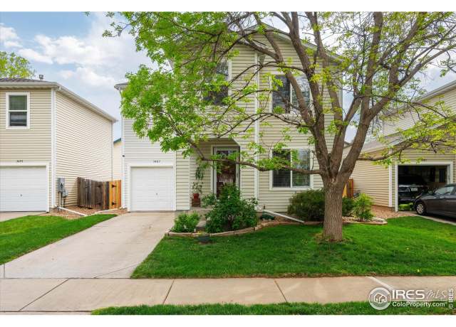 Property at 3487 Warren Farm Dr, Fort Collins, CO 80526, 4 beds, 2 baths