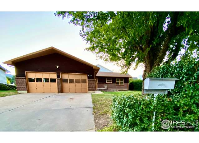 Photo of 925 Timber Ln, Fort Collins, CO 80521