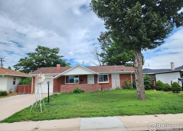 Property at 240 Villa Vista St, Sterling, CO 80751, 4 beds, 2 baths